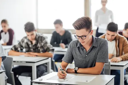 phan-tich-cac-chuong-trinh-ausbildung-tai-duc